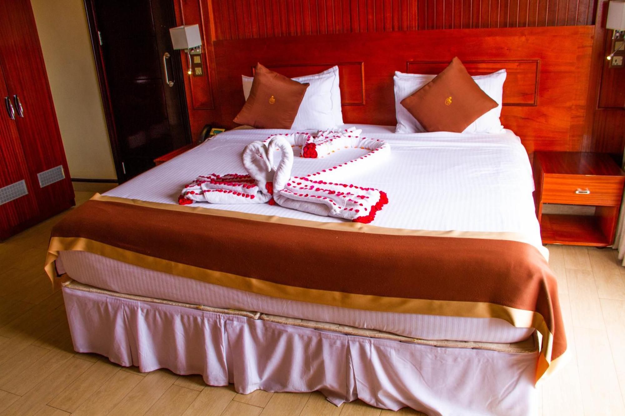 Sainte Famille Hotel Kigali Extérieur photo