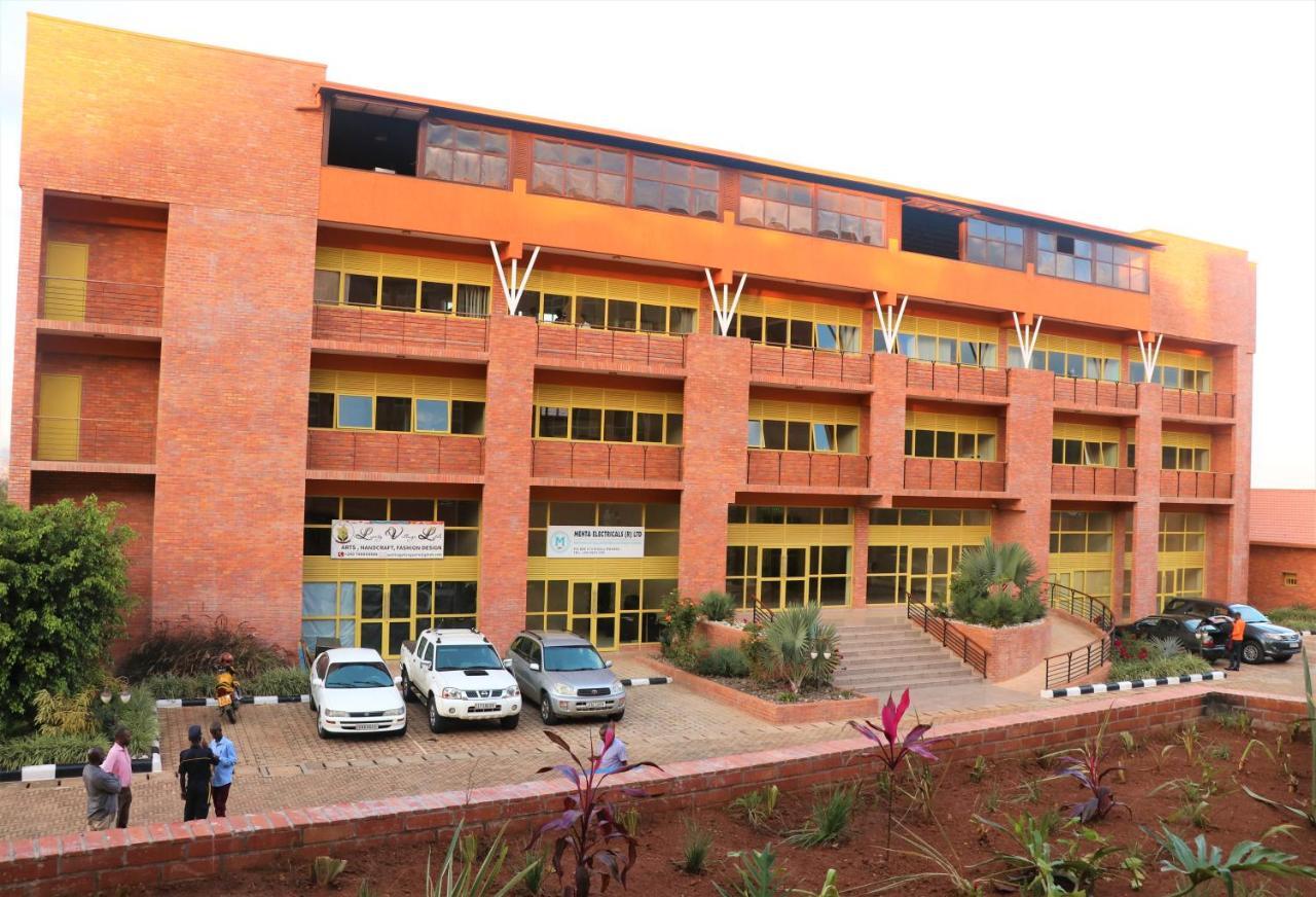 Sainte Famille Hotel Kigali Extérieur photo