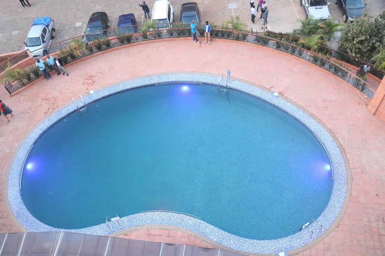 Sainte Famille Hotel Kigali Extérieur photo