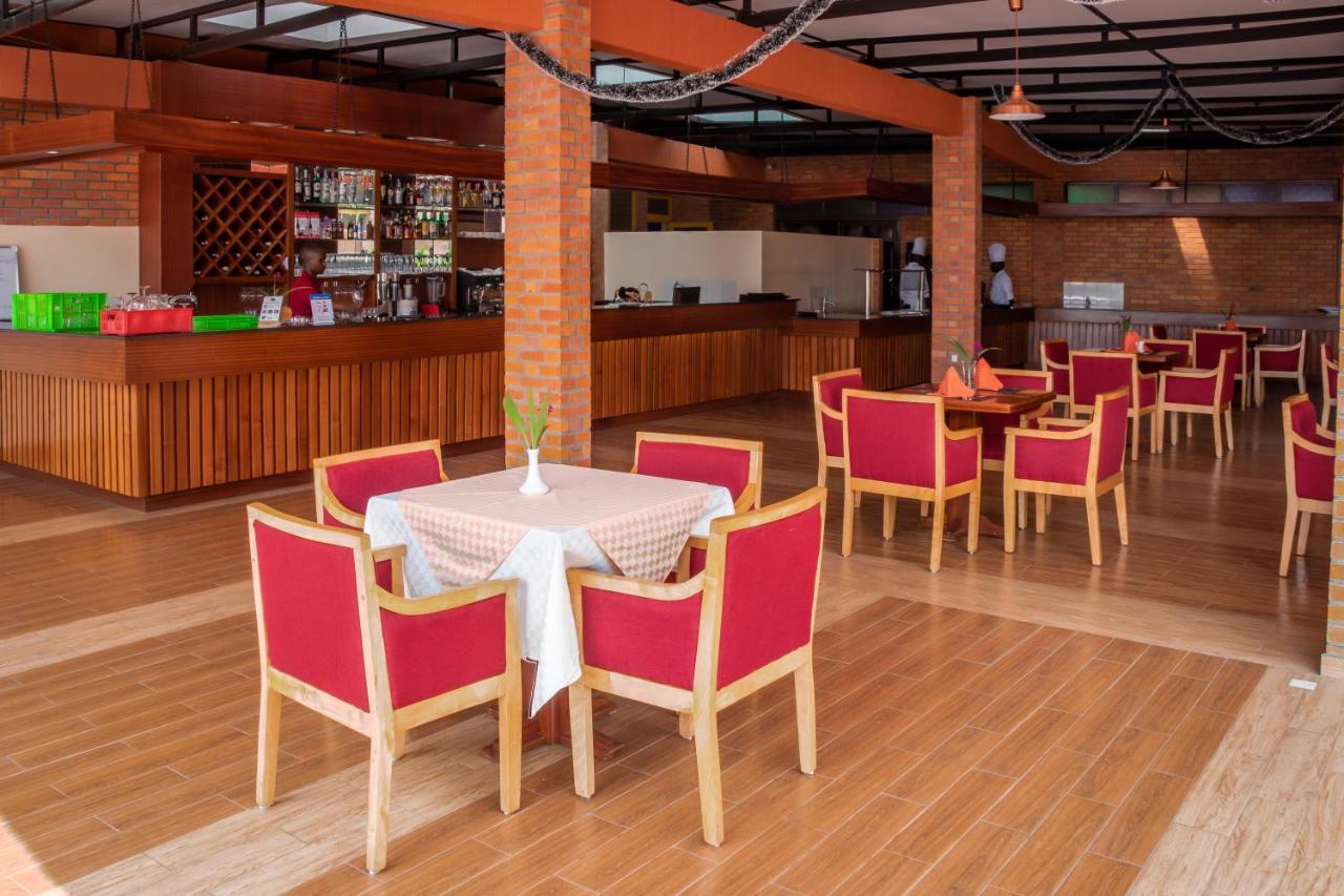 Sainte Famille Hotel Kigali Extérieur photo