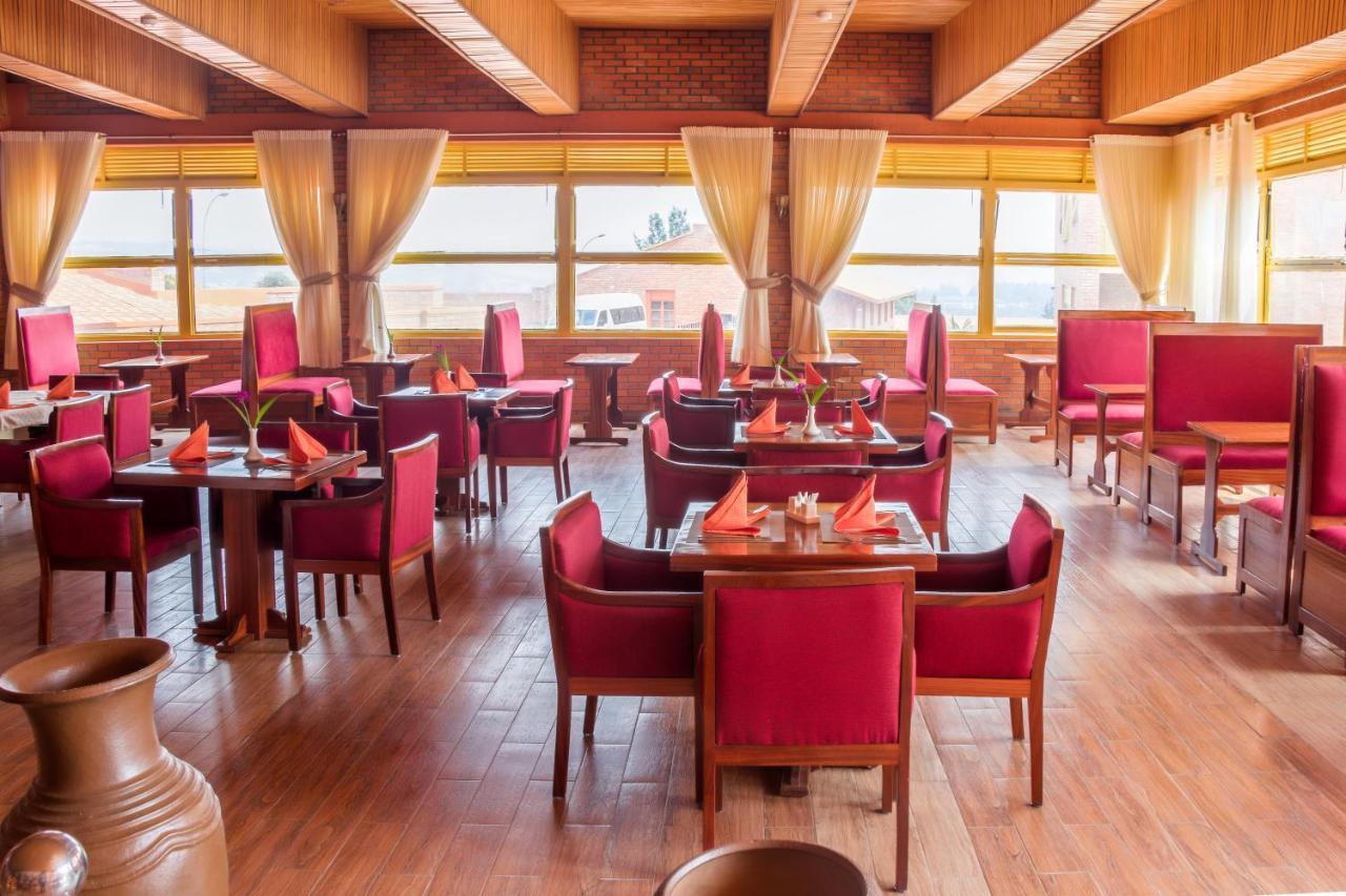 Sainte Famille Hotel Kigali Extérieur photo